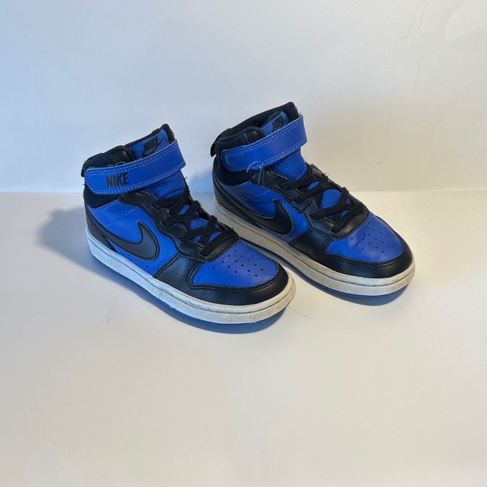 Nike Kids Royal Blue and Black Sneakers